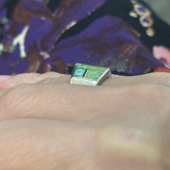 Silver Ring with Green and Blue Inlay - Picture 4 of 7